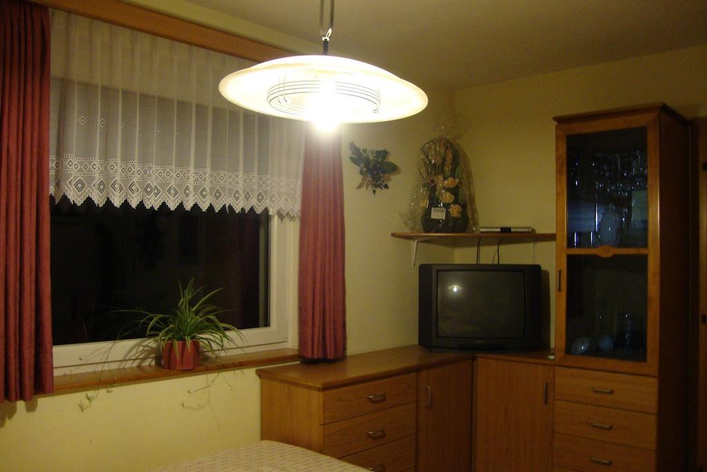 Maria Aichholzer Apartment Sankt Jakob im Rosental Room photo